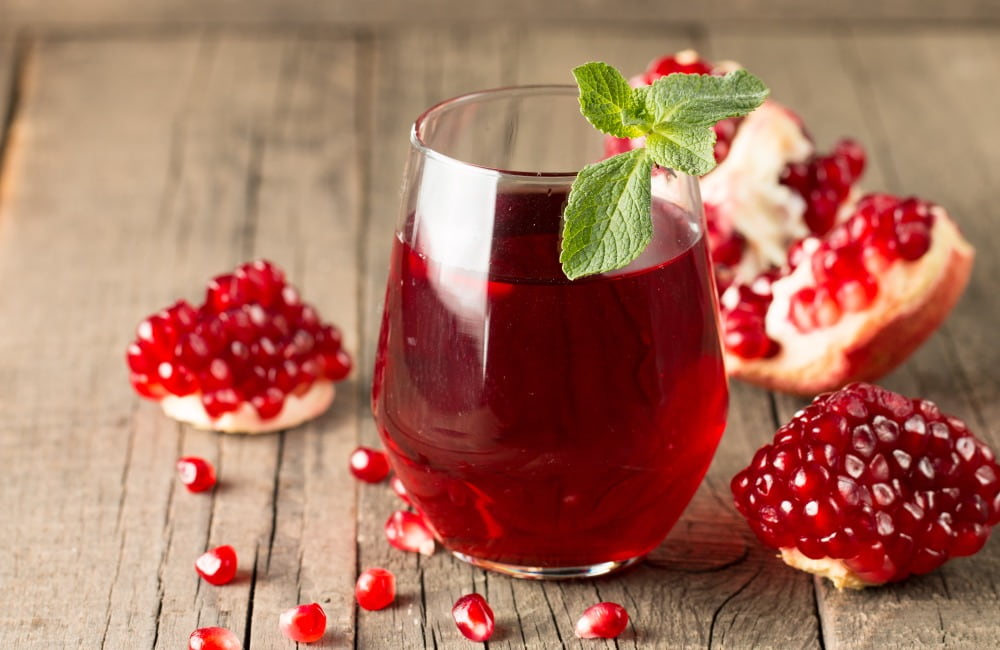 Pomegranate Juice ©CreatoraLab/Shutterstock.com